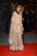 Nita Ambani at the red carpet of Stardust awards on 21st Dec 2015